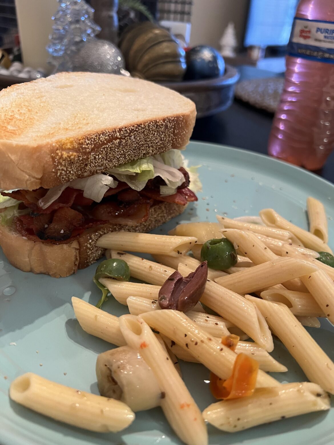 B.L.No T for this Sunday sandwich delight :) B.L.No T for this Sunday sandwich delight :)