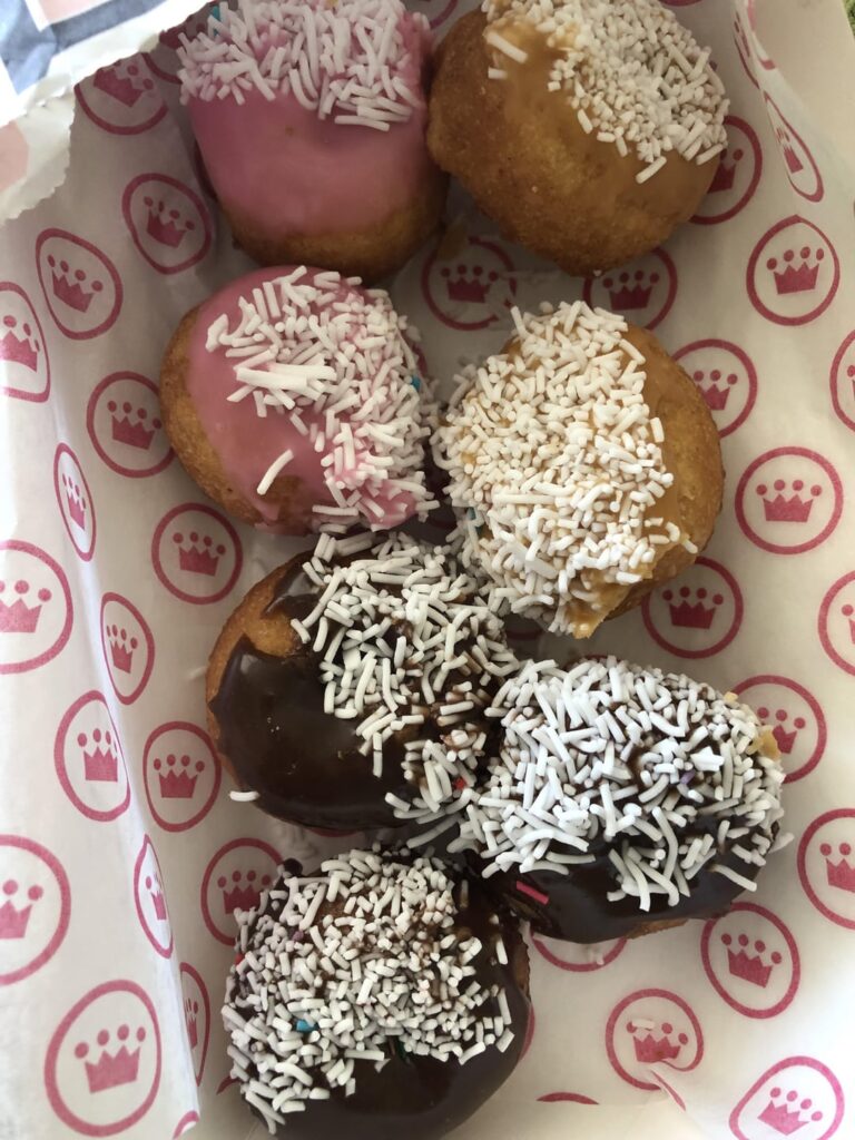 calories in one donut hole?
