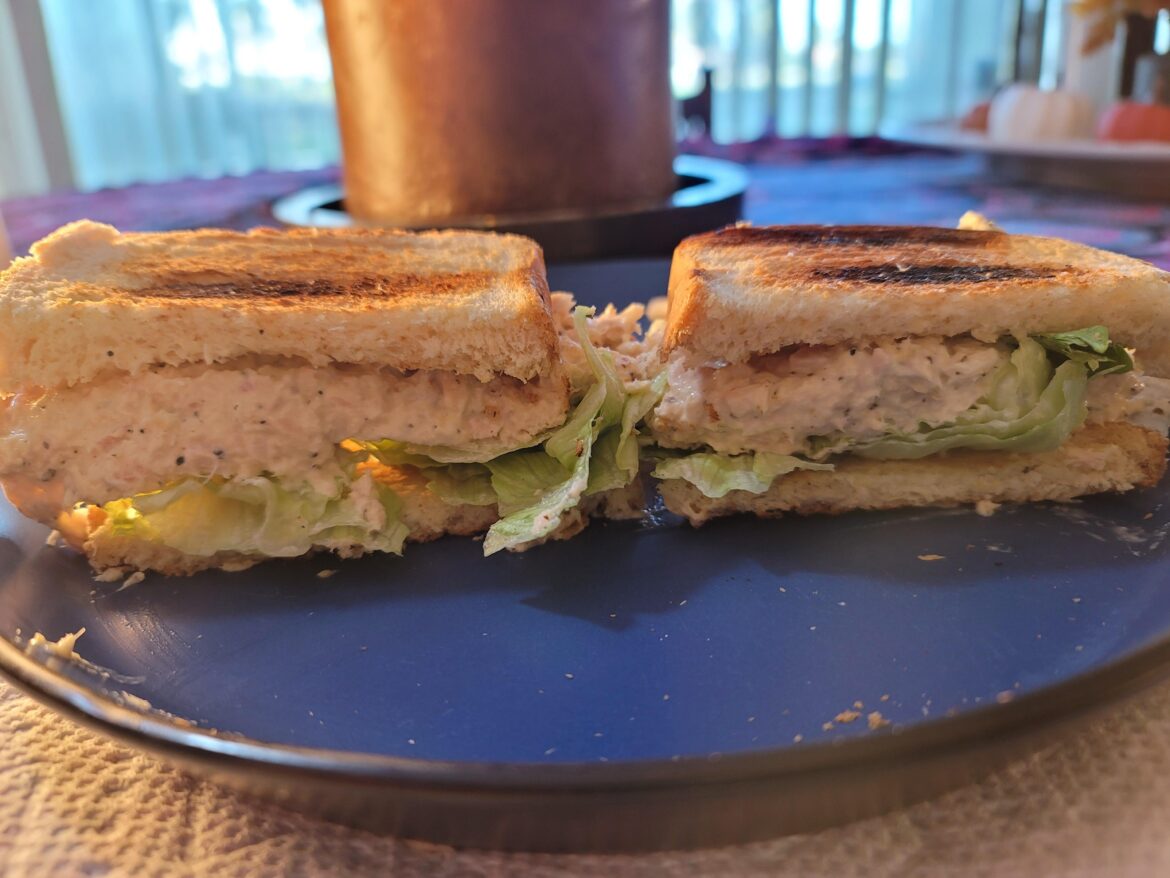 simple tuna sandwich