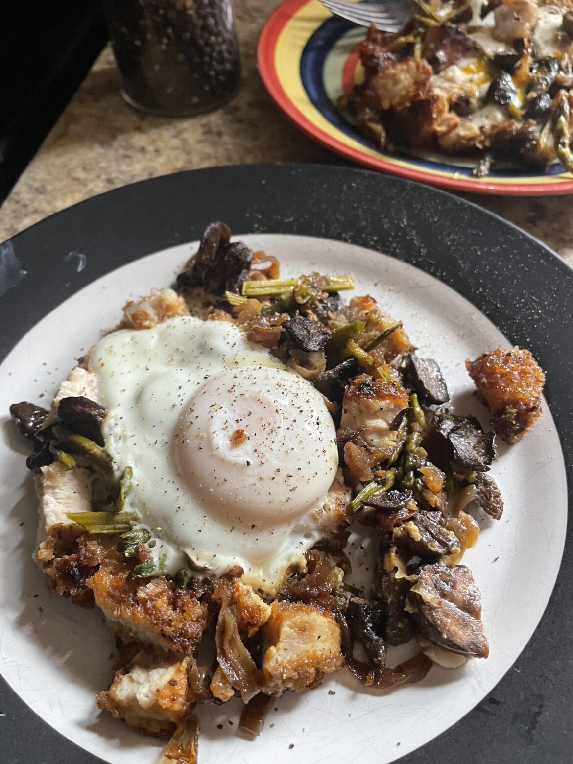 Leftover dinner turned brunch, all it takes is an egg and scissors to cut everything uniform