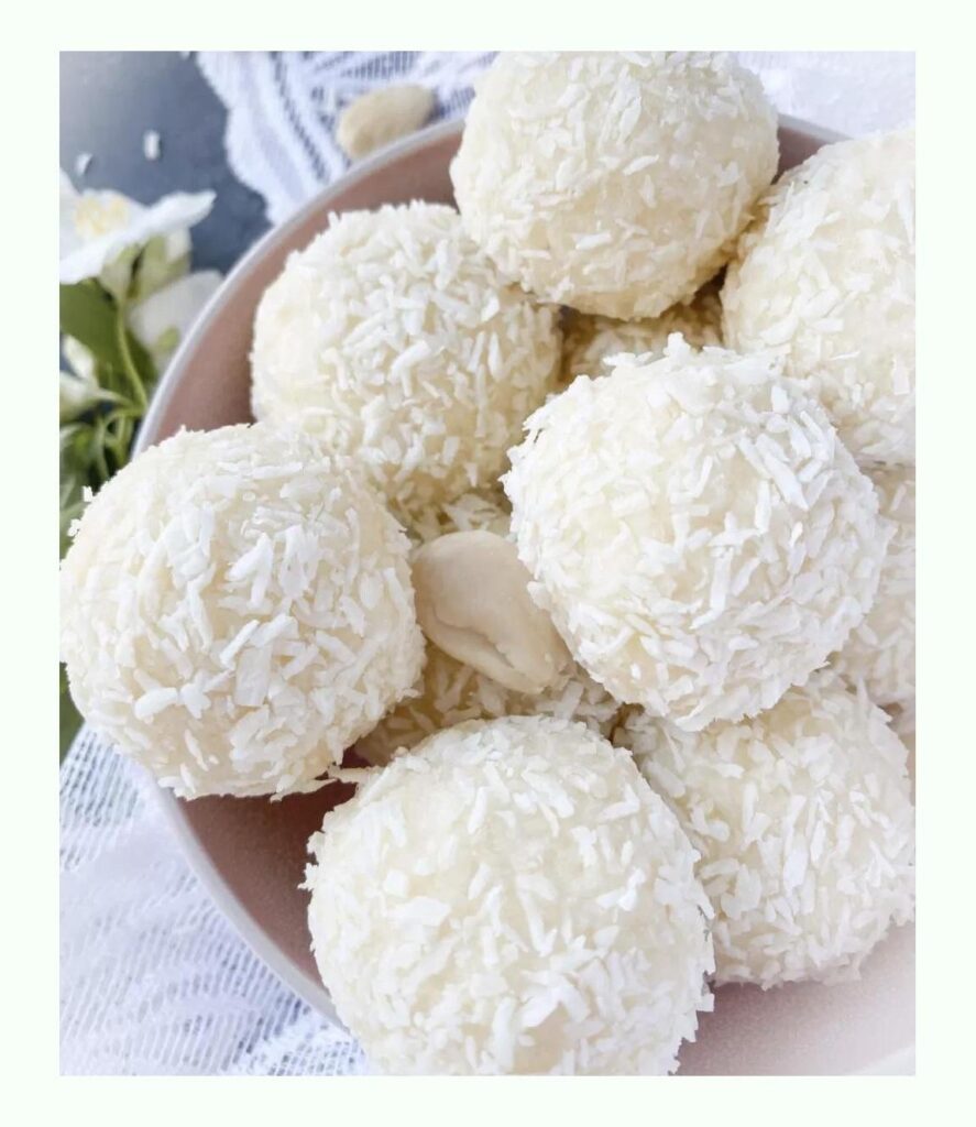 Who likes Raffaello!? 🤩 Here is Keto Raffaello! 🥳