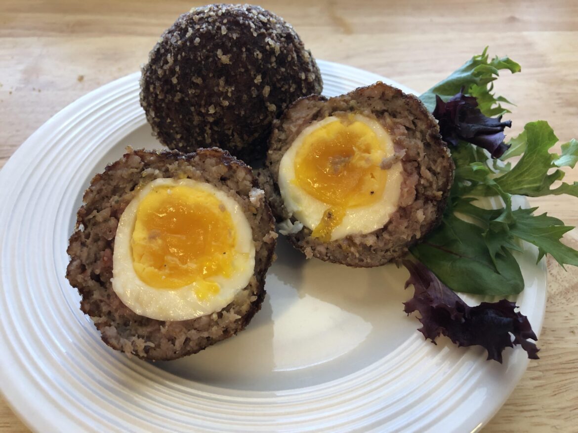 Got tired of the same old breakfast, so today I made myself keto scotch eggs!