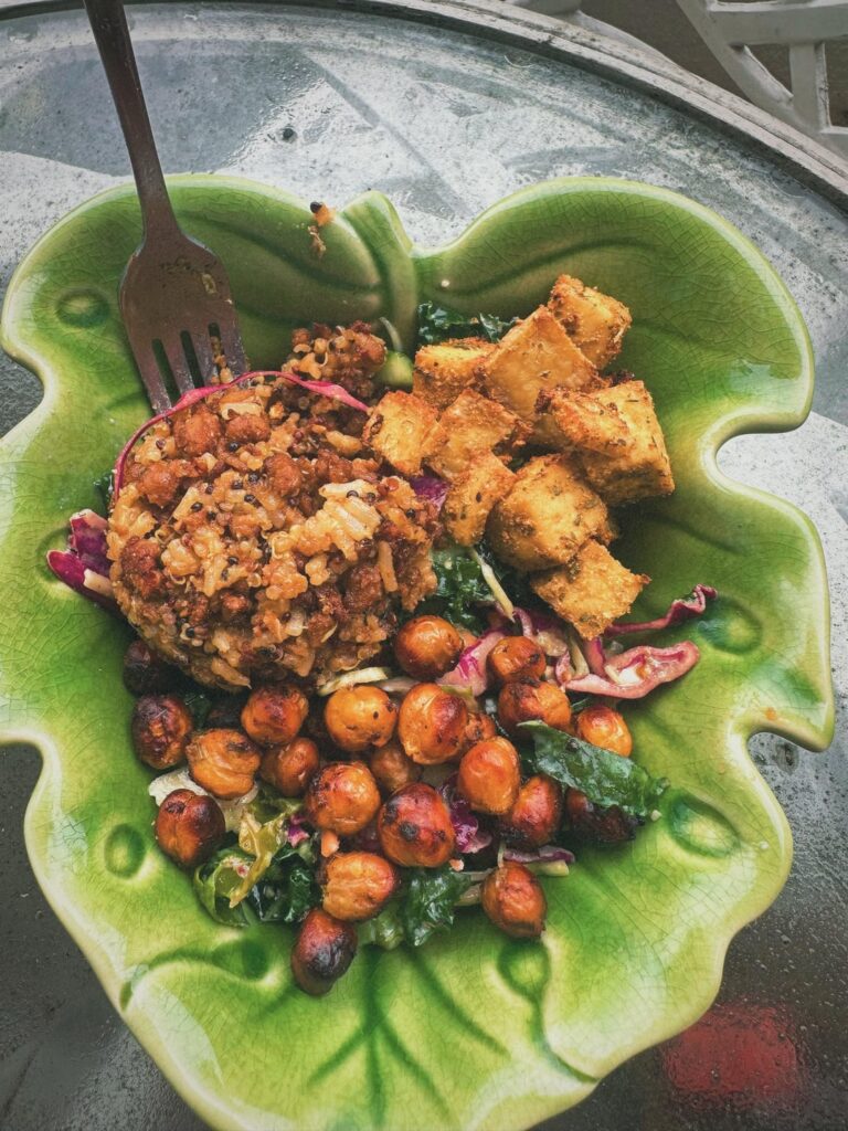 Some lunches I’ve been prepping that are super filling and usually land around 400 cals (that’s short for “room for vegan mayo/avocado”)