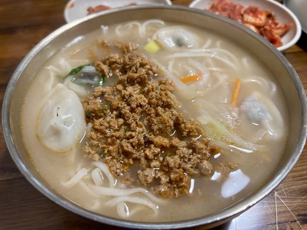 Kalguksu, kimchi & mandu on a rainy day. Plus spicy bibim-naengmyun.
