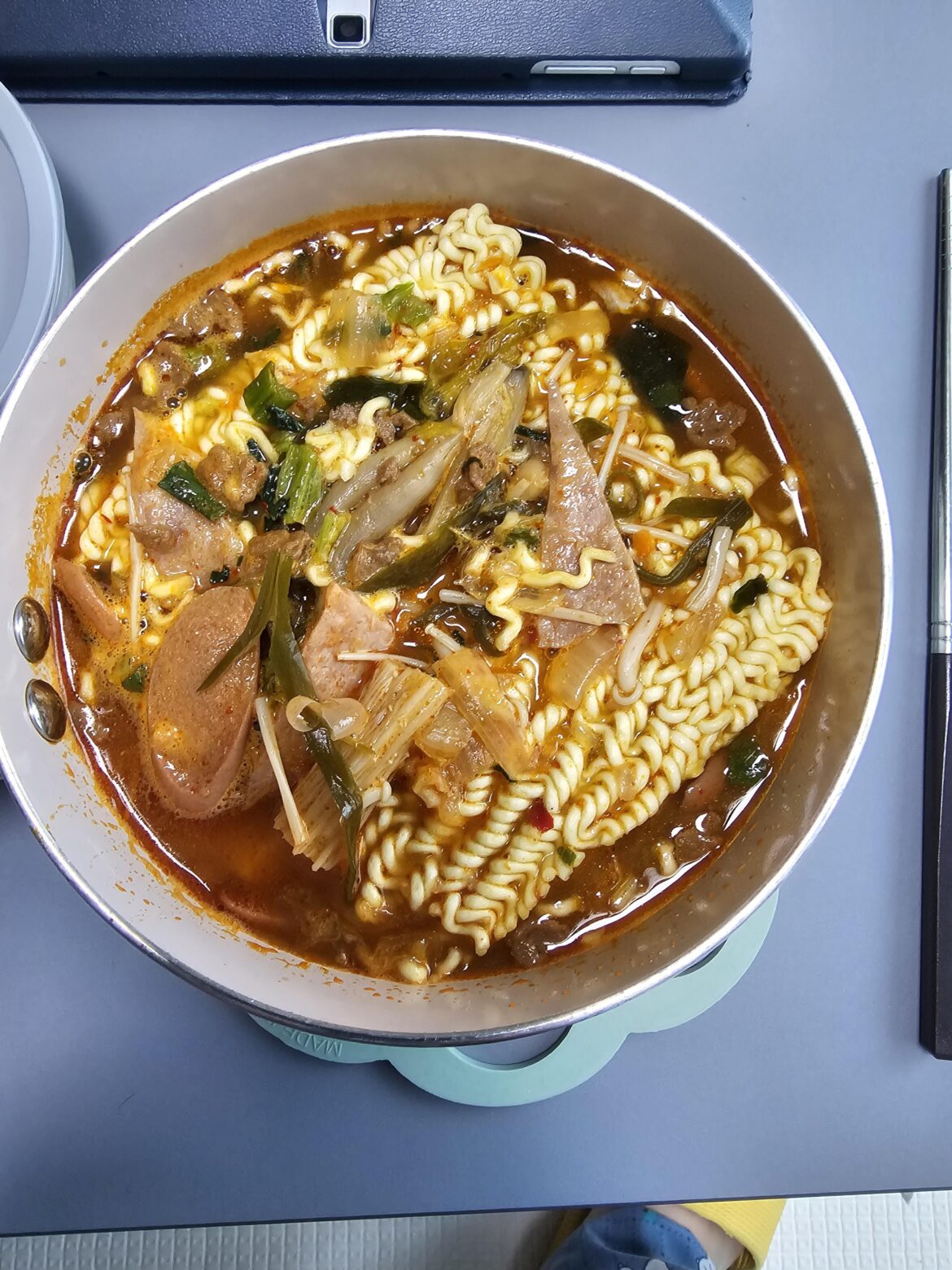 부대찌개 군침이싹도노