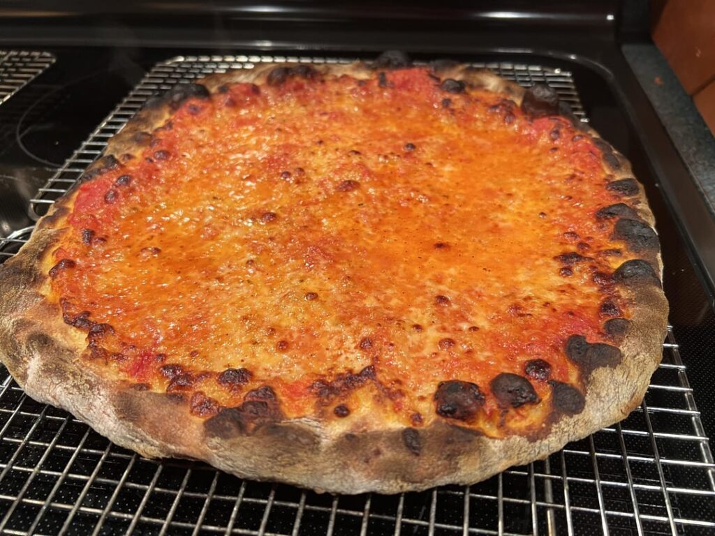 New Haven Style Apizza