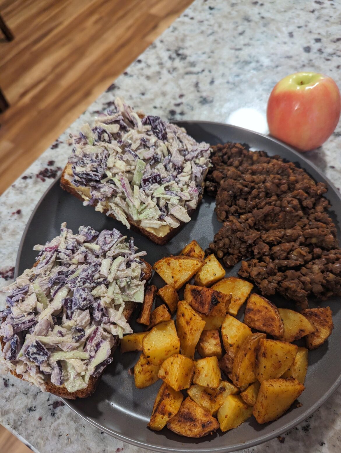 Filling pregnancy lunch