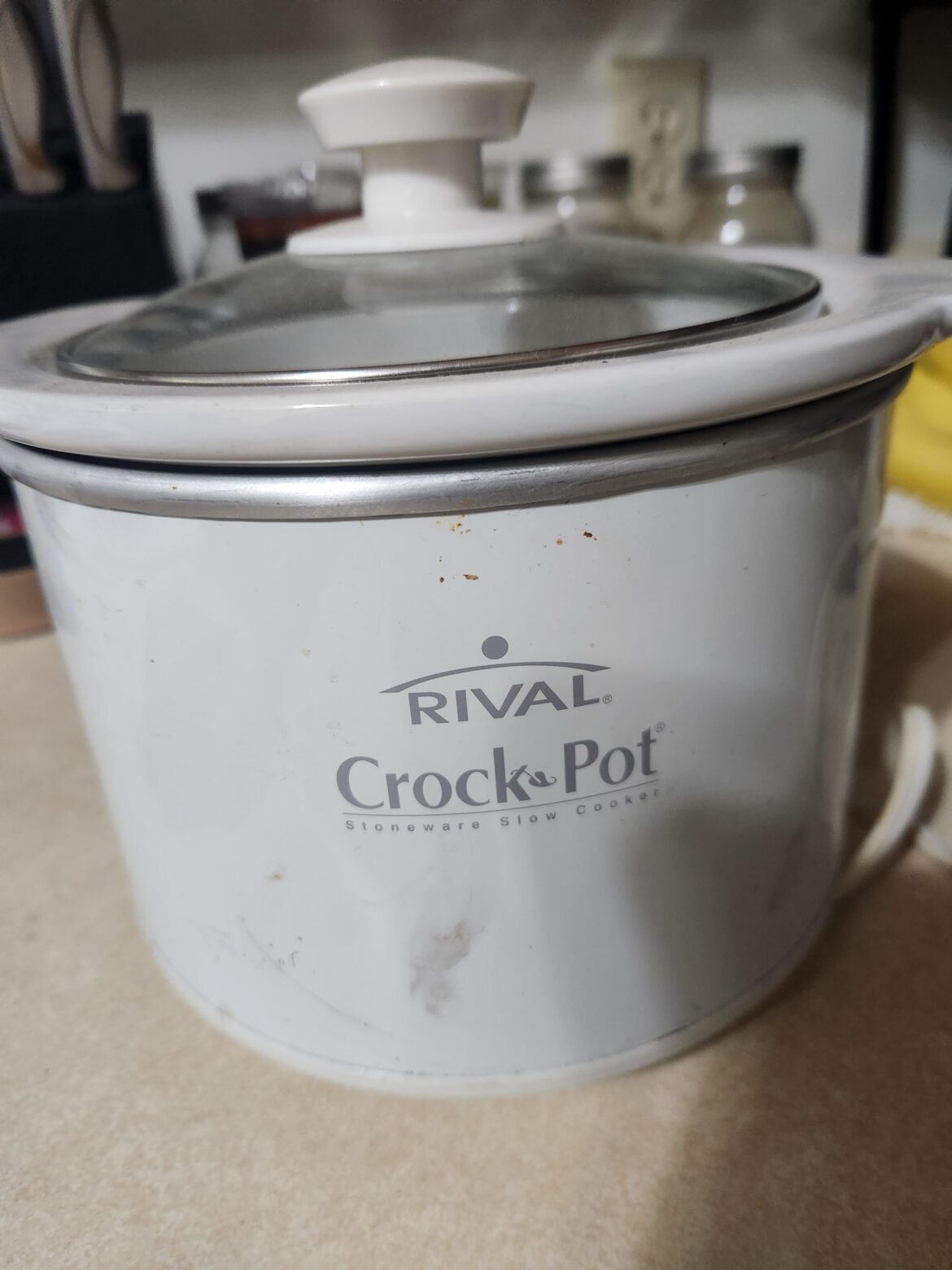 I need to slow-cook crystals in oxalic acid to clean them. Is it safe/effective to have this running outdoors, on my patio, when it's 30 degrees?