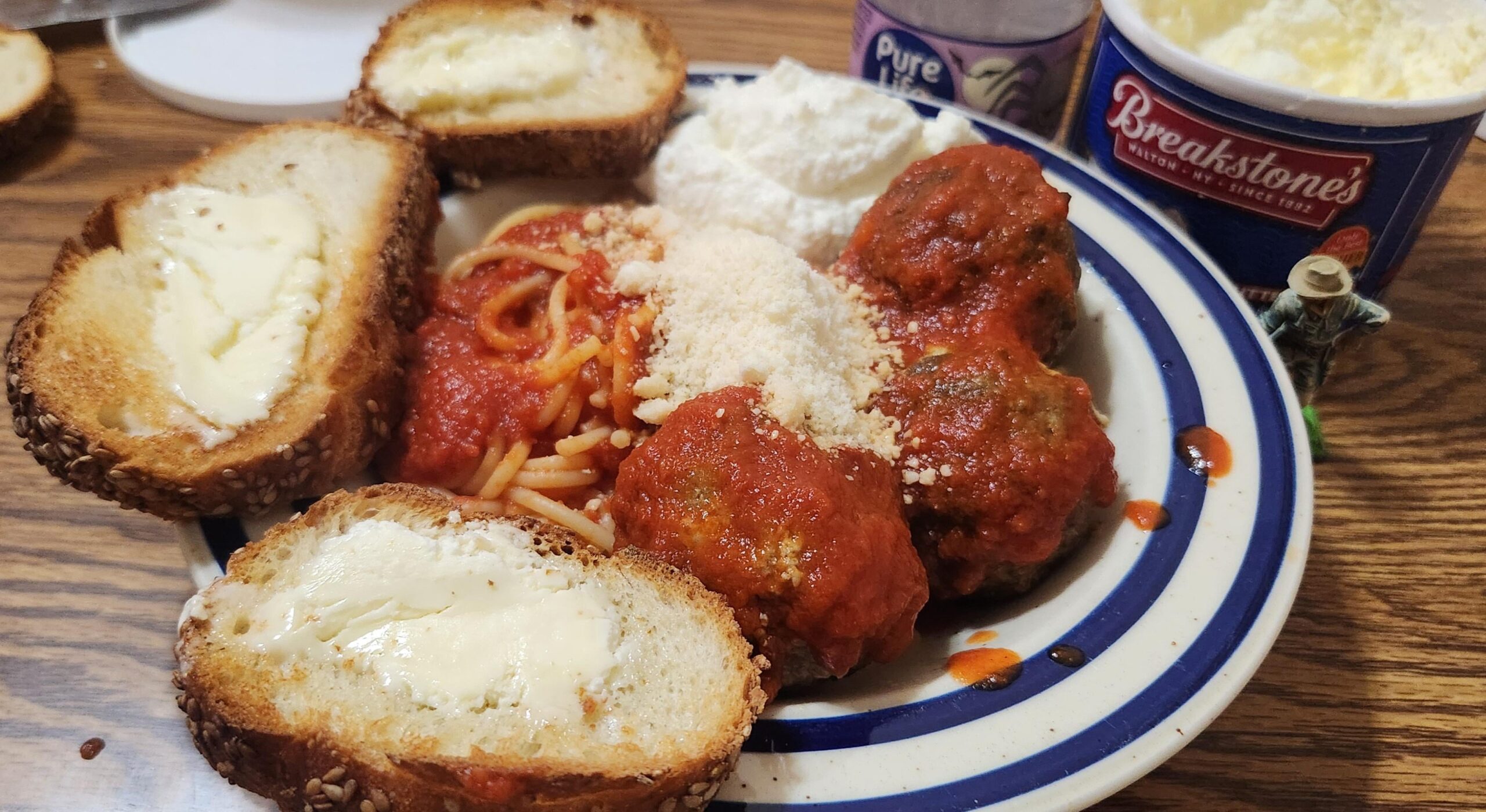 Sunday in New Jersey Mangia!!!!! Dining and Cooking