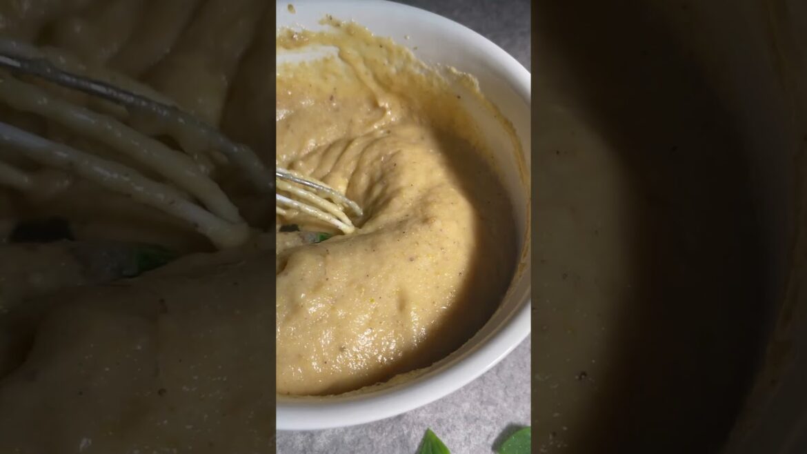 بسبوسة الفستق العجيبة مع الكريمة مميزة  واللذيذة