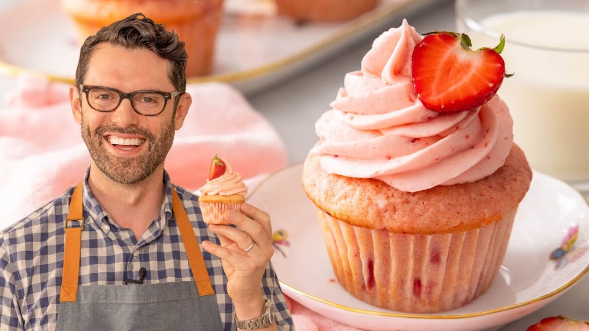 The Best Strawberry Cupcakes Recipe The Best Strawberry Cupcakes Recipe