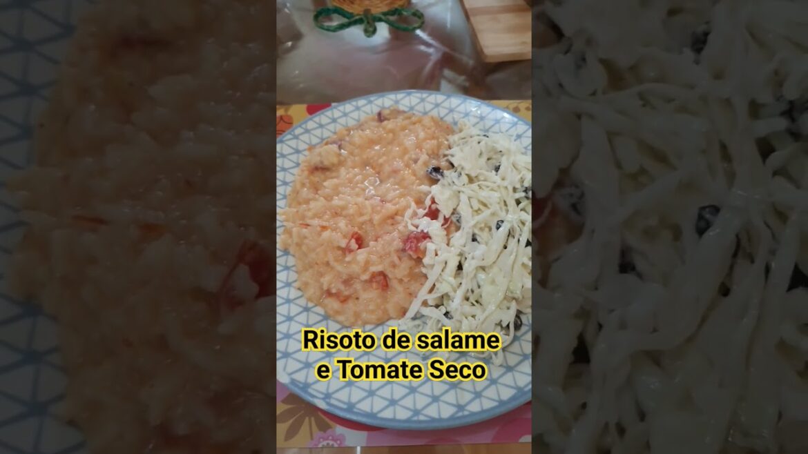 Risoto de salame e tomate seco #risoto #tomateseco #tomate #salame #shortsviral #comida Risoto de salame e tomate seco #risoto #tomateseco #tomate #salame #shortsviral #comida