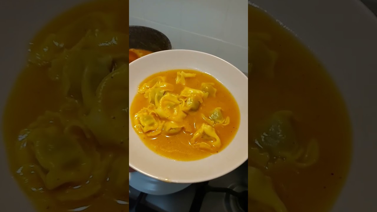 Cappelletti di Ricotta e Spinaci con salsa di Zucca... #shorts - Dining ...