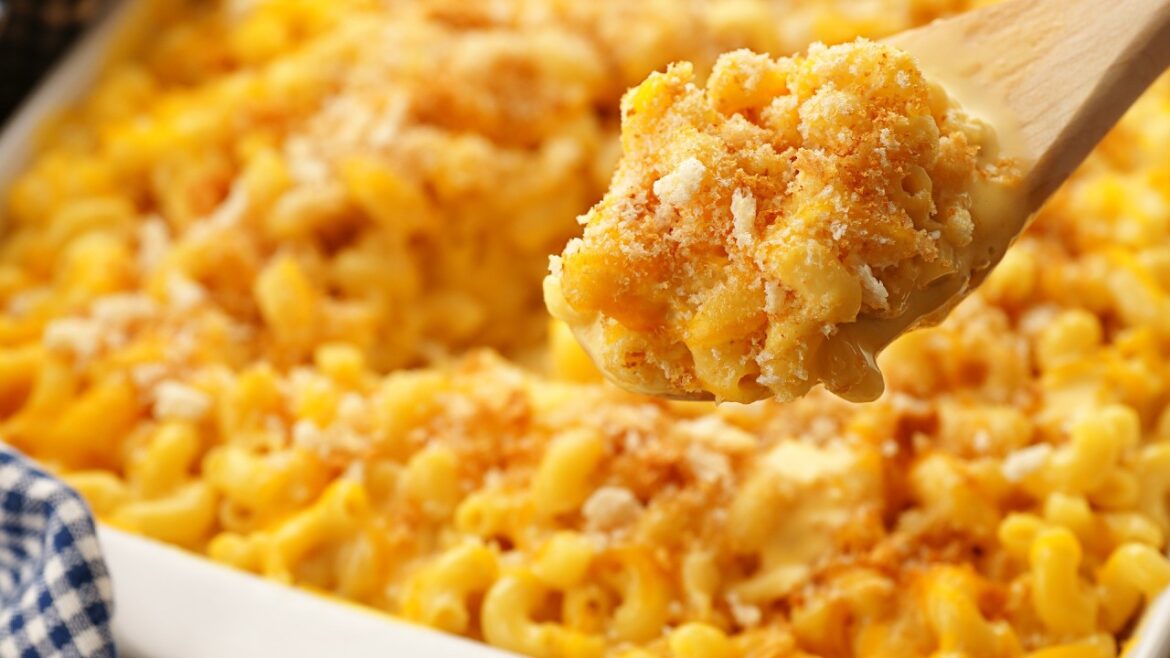 This Canned Soup Makes Mac & Cheese Incredibly Creamy (& Other Canned Soup Hacks) This Canned Soup Makes Mac & Cheese Incredibly Creamy (& Other Canned Soup Hacks)