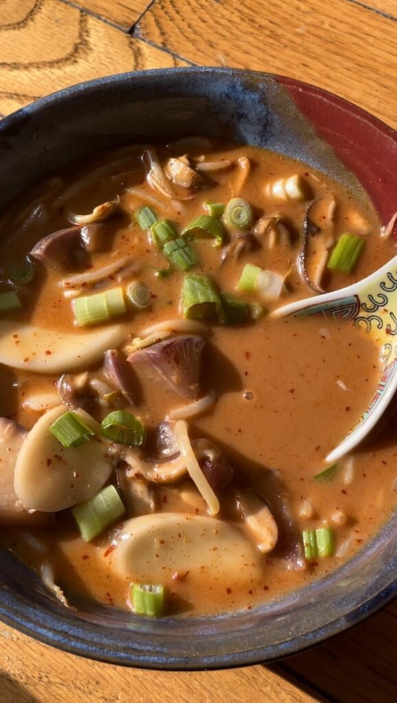 Spicy gochujang soup 🍜