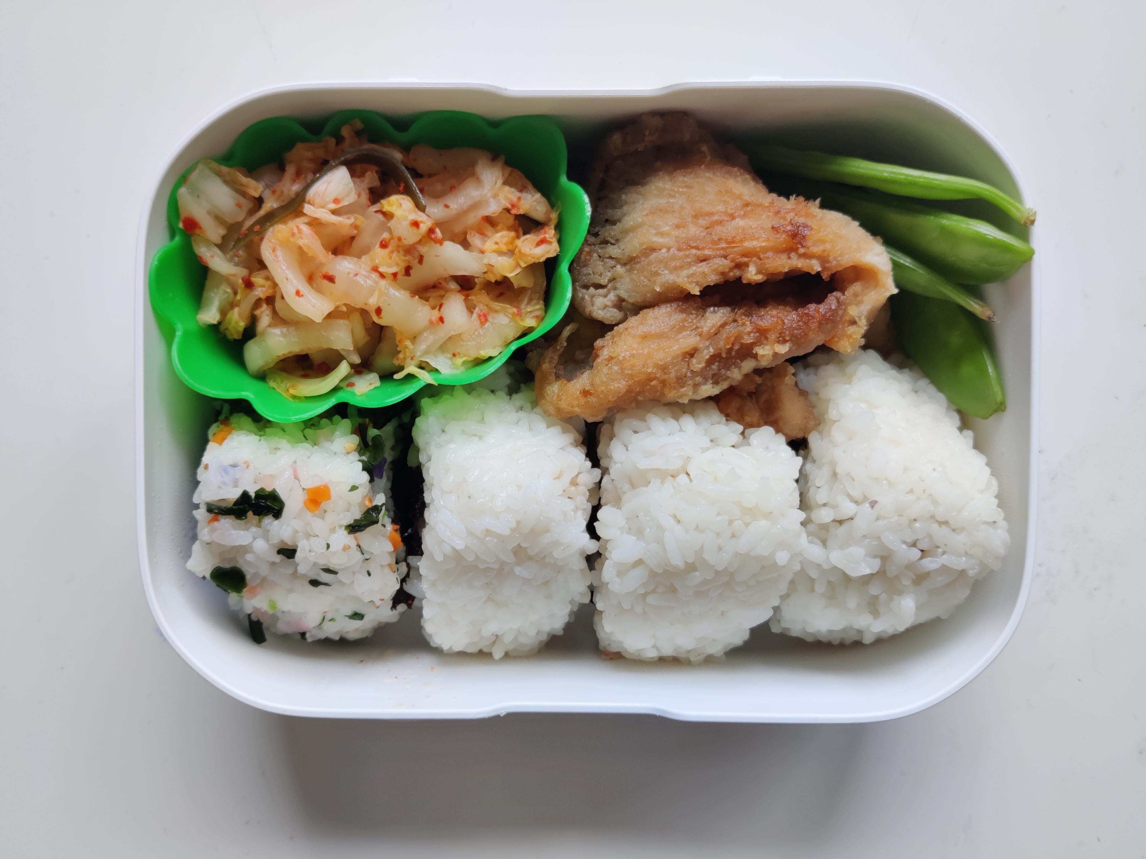 Karaage made of oyster mushrooms with Onigiri and pickled cabbage