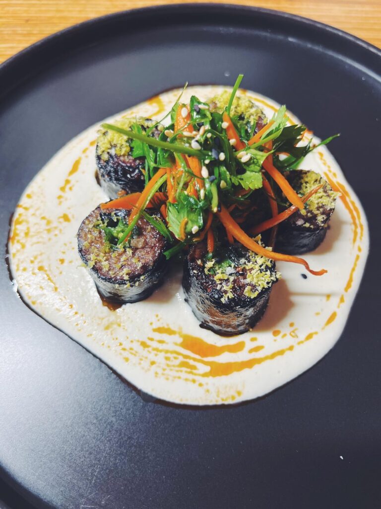 Zabuton w/daikon cream Zabuton w/daikon cream