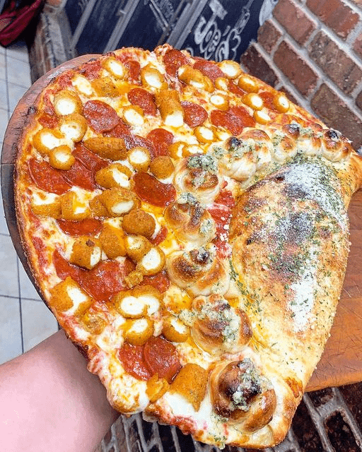 Seen in the wild on FB, I don't even know what to... Part pizza, part