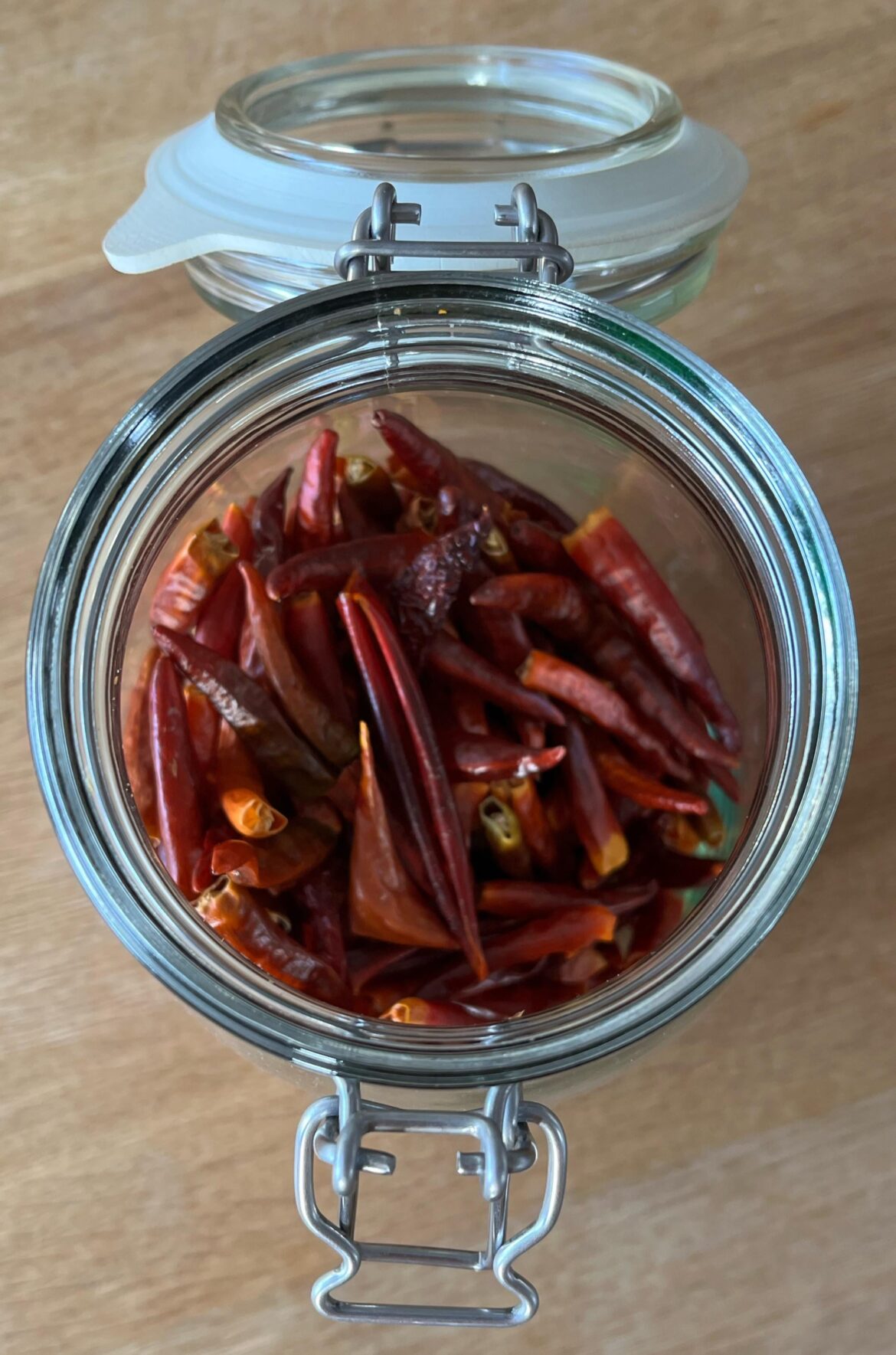 Best tool for crushing dried chillies?