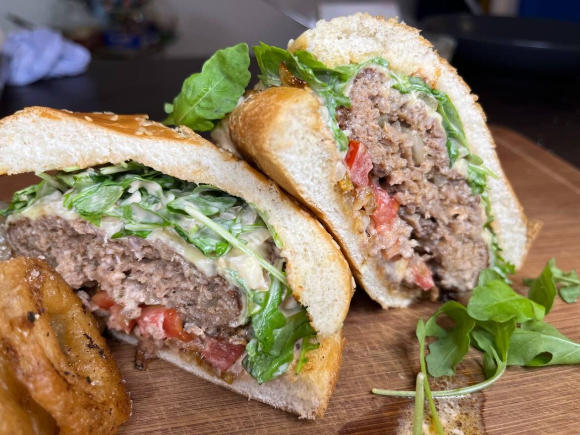 Burger from Korea Recipe - NotWithoutFood