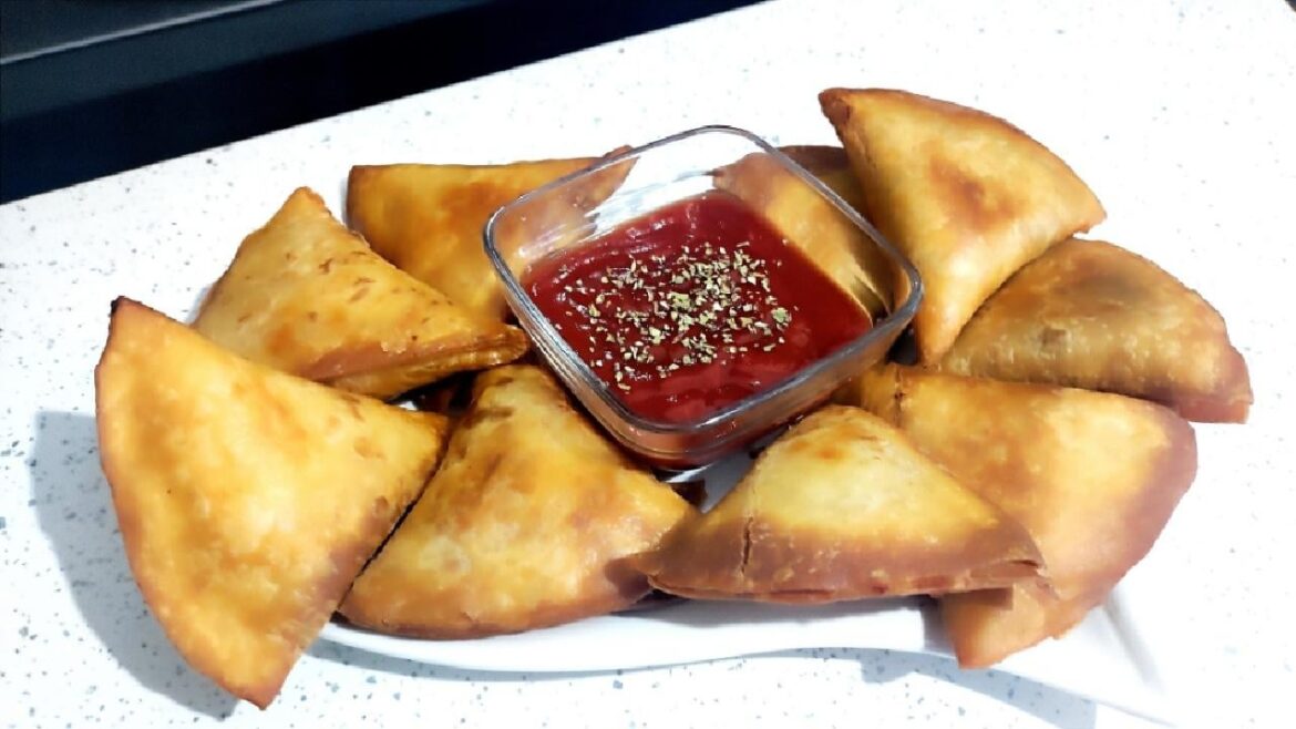 Tortilla pizza triangle delicious and crispy