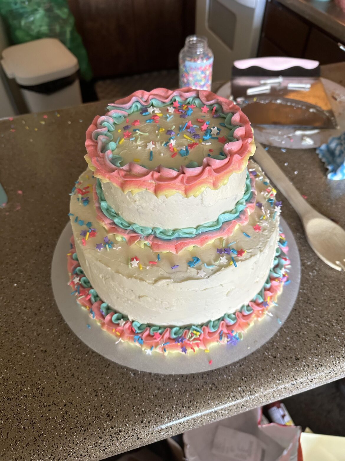 Always get asked to make birthday cakes even though I’m very much an amateur 😭 Always get asked to make birthday cakes even though I’m very much an amateur 😭