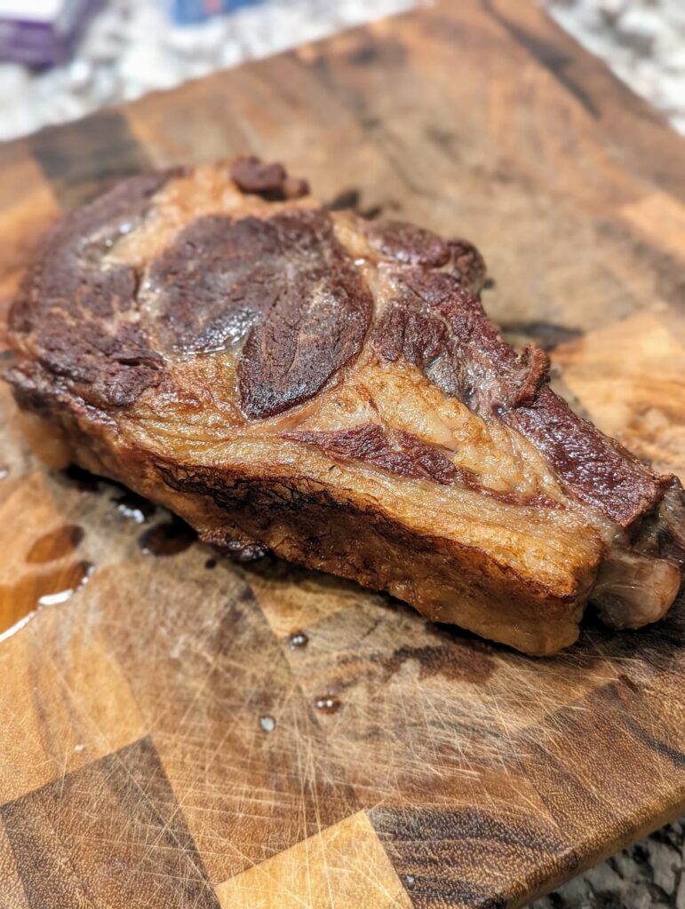 Dry Aged Ribeye, 135F