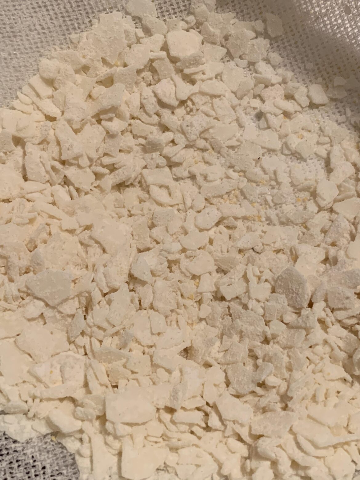 What is this chunky stuff in carbquik?