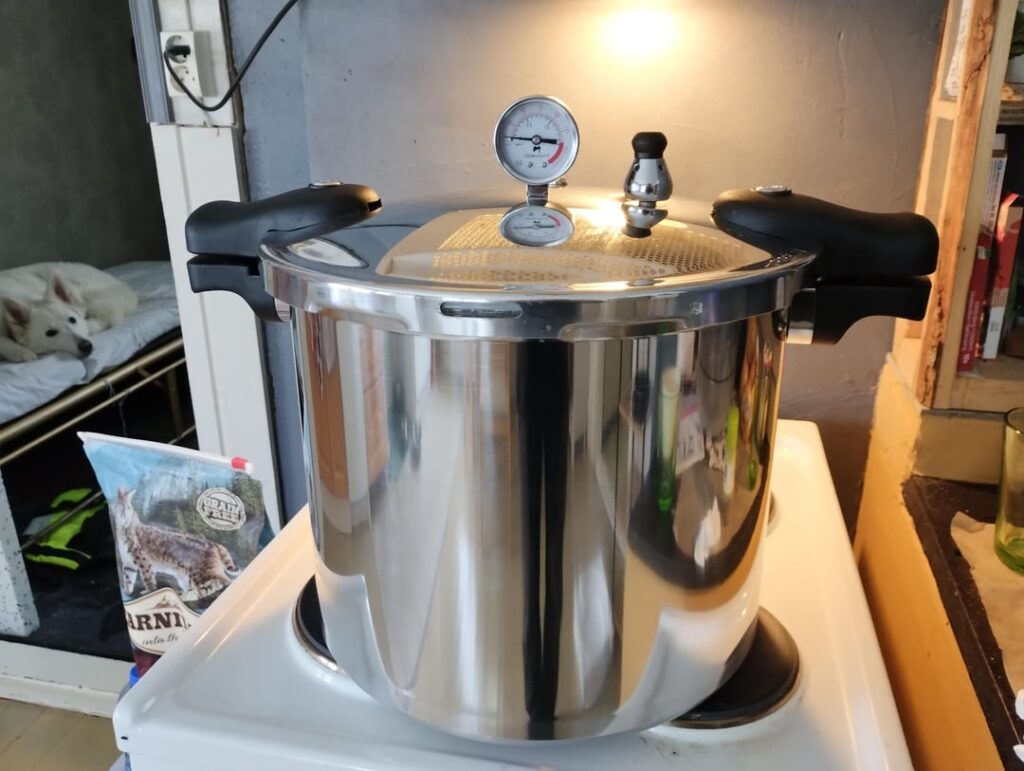 Canner doesn't get pressure