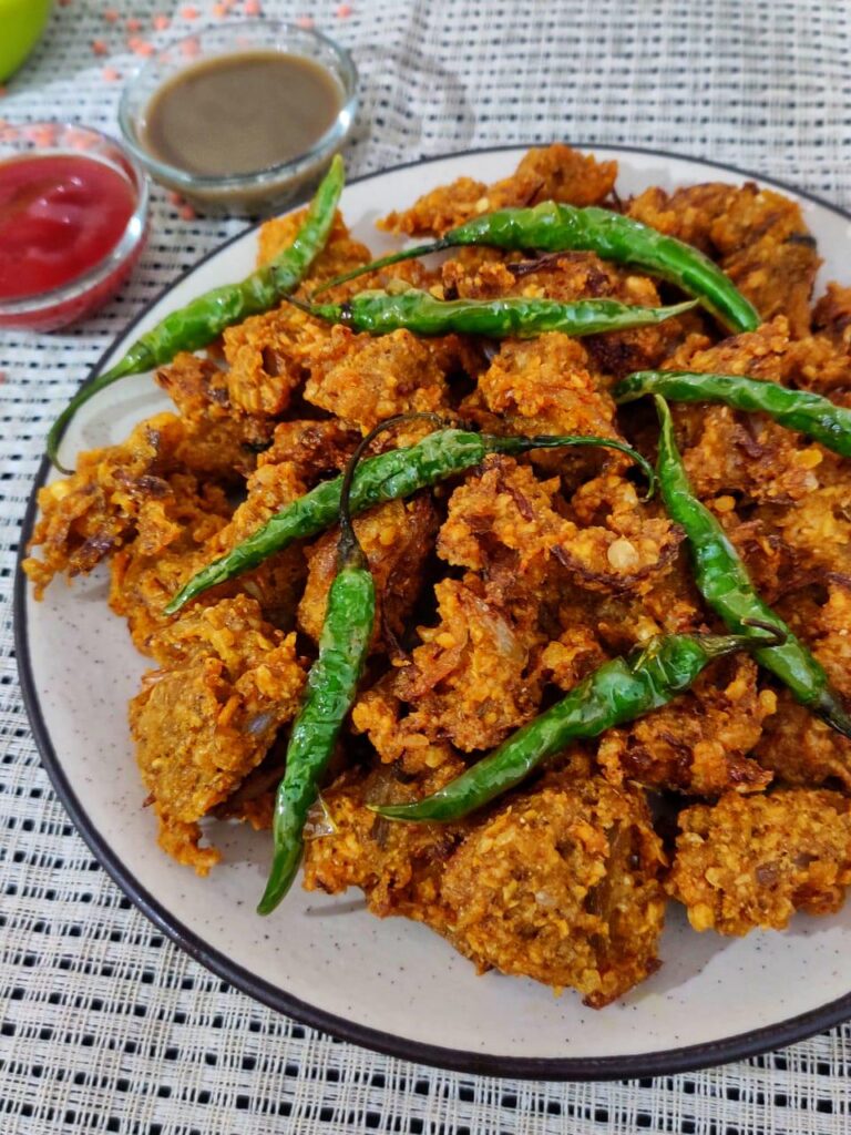Masoor dal ke crispy pakode