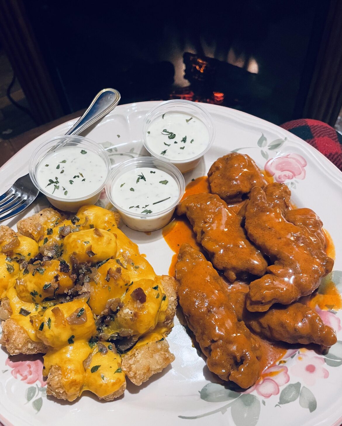 Buffalo chicken tenders & loaded bacon cheddar tots