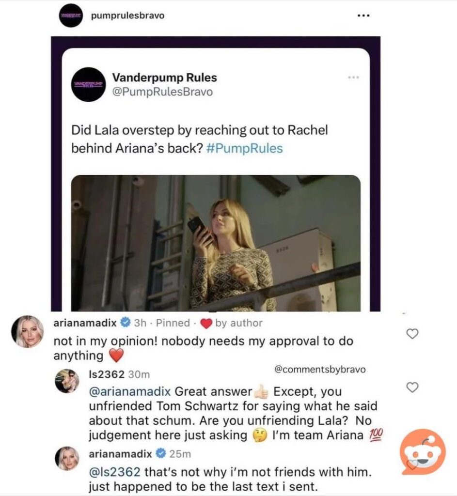 Ariana on Lala texting Raquel