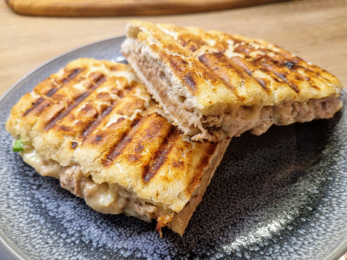 Tiger baton, tuna, cheddar, mayo, chilli jam & spring onions