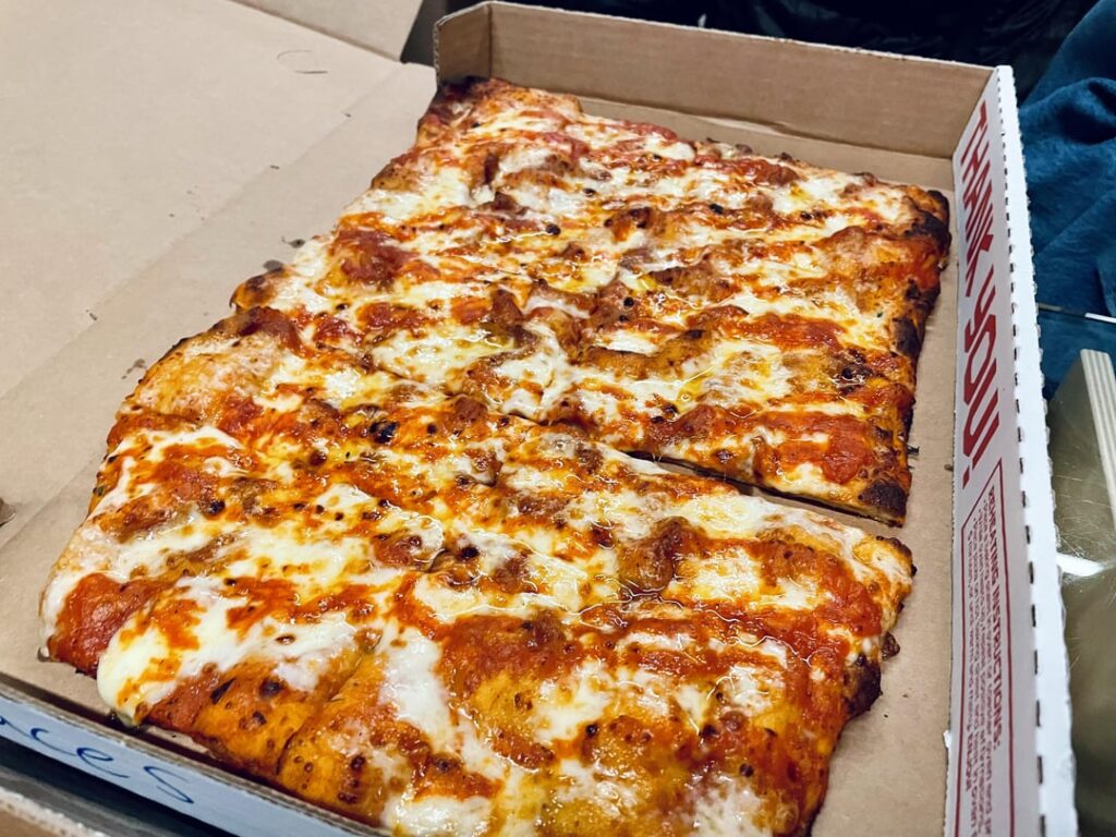 Formaggio pizza and garlic knots from Triple Beam Pizza