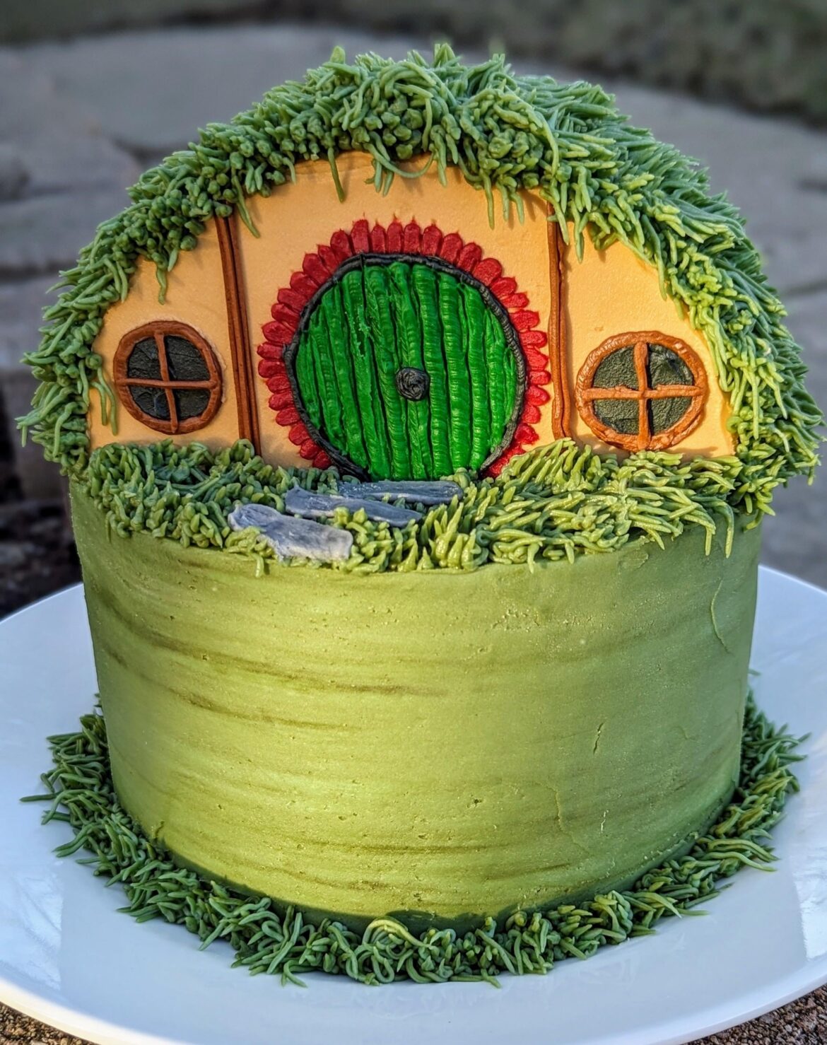 Super proud of this hobbit hole cake!