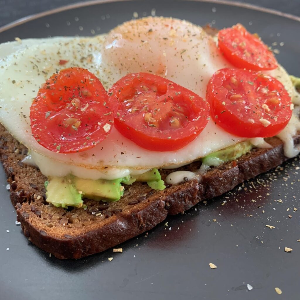 Toast breakfast I tried making, totals up to 329 kcal