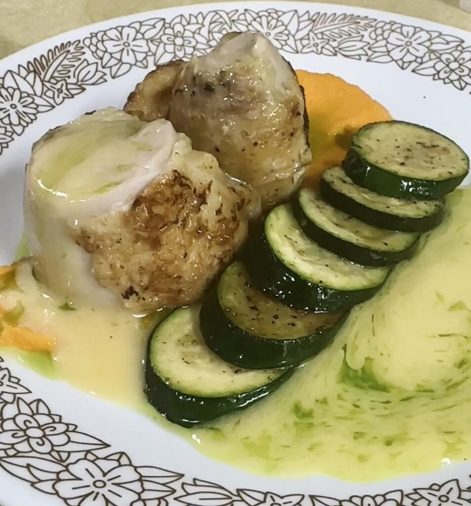 [tonights dinner] brined chicken, zucchini, carrot purée, beurre blanc.