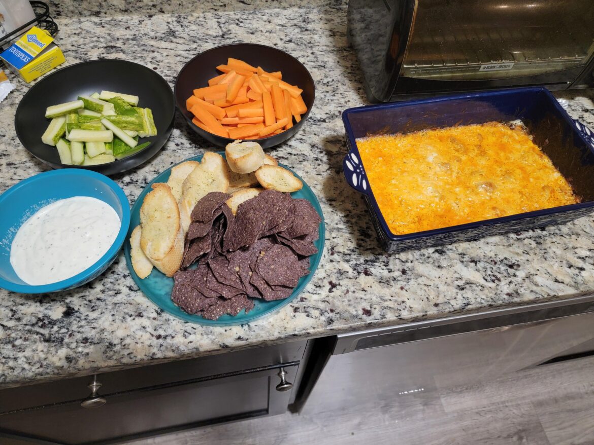 Buffalo chicken dip 🤤