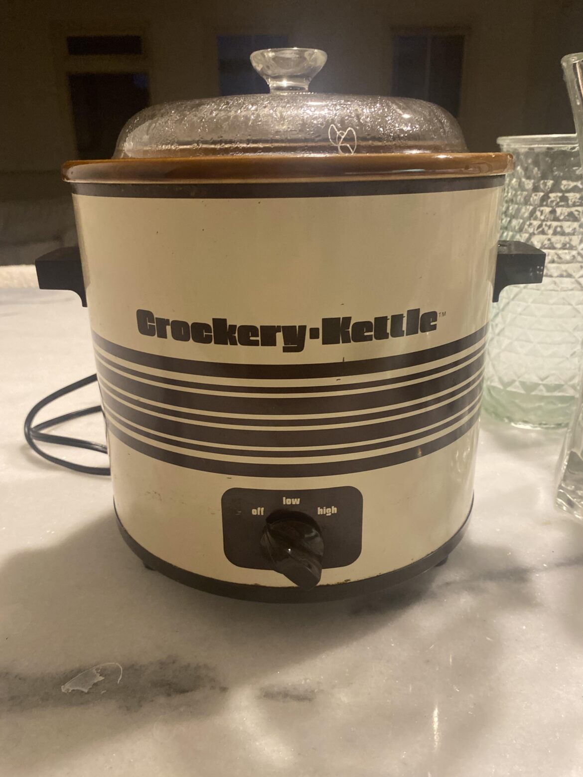 does this crock pot contain lead
