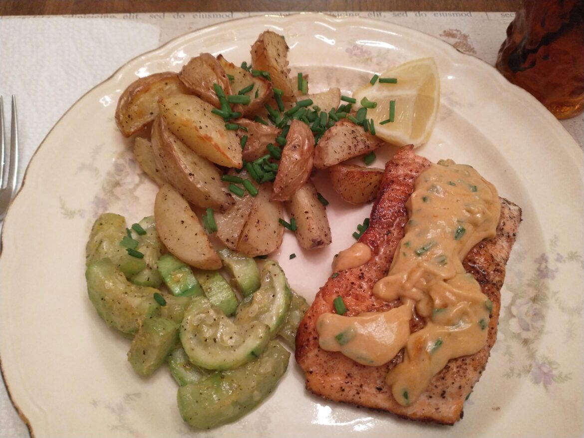 Salmon & Dijon Sauce, Roasted Potato Wedges, Zucchini: Oh Yum! Great Flavors!