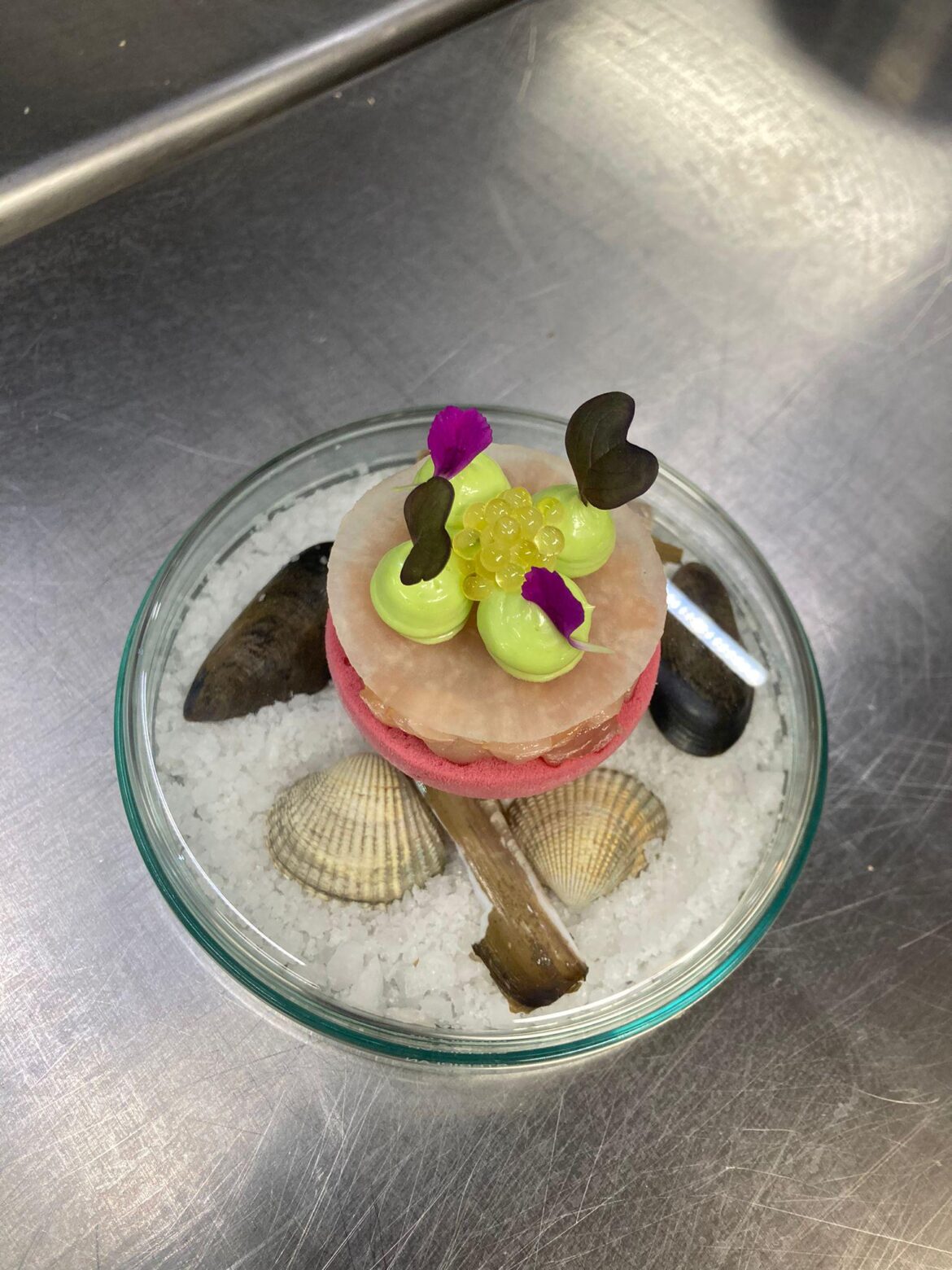 Amuse: brook trout tatar, brook trout caviar, beetroot meringue, lime zest, pickled radish, chivemayo, blossoms