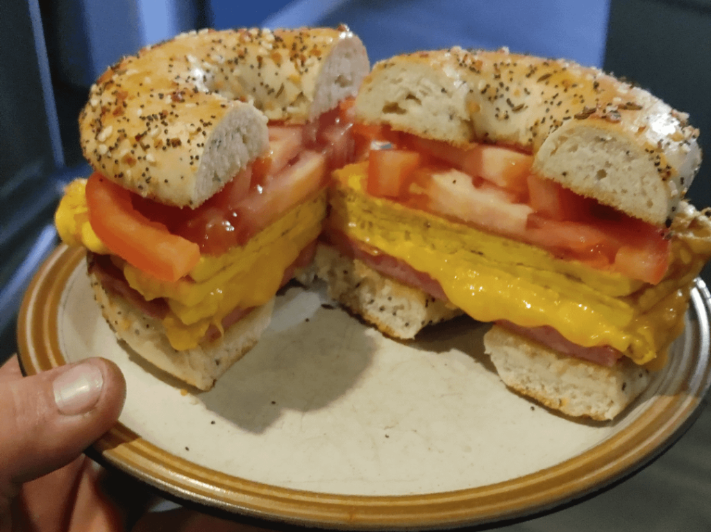 It's ya boi back at it again with the exact same breakfast sandwich