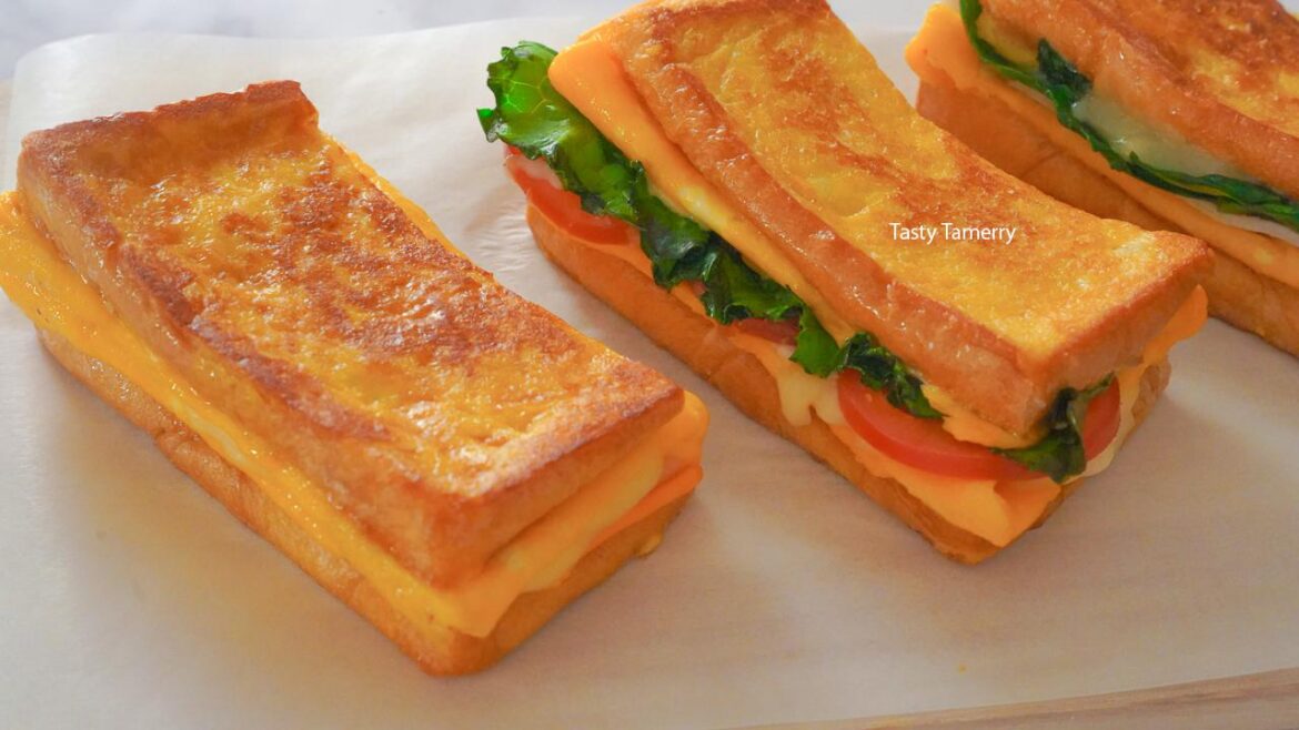 Super delicious one pan double cheese toast in 3 ways (Recipe in comments)