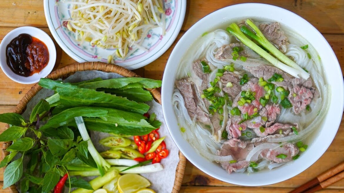 BEST-EVER PHO RECIPE | Helen’s Recipes BEST-EVER PHO RECIPE | Helen's Recipes
