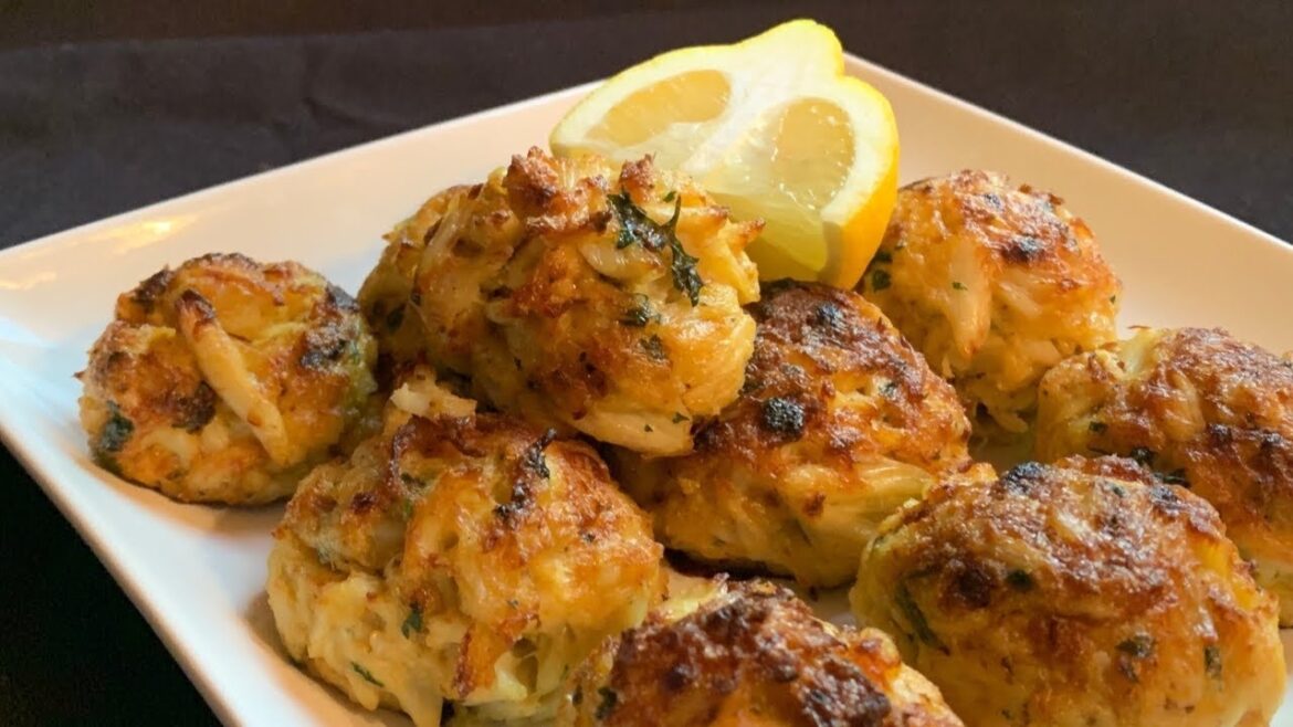 CRAB CAKE Minis CRAB CAKE Minis