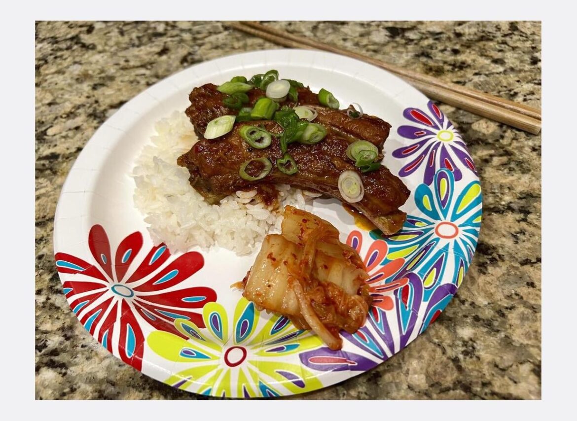 Dnuck into the kitchen for a midnight snack🤫