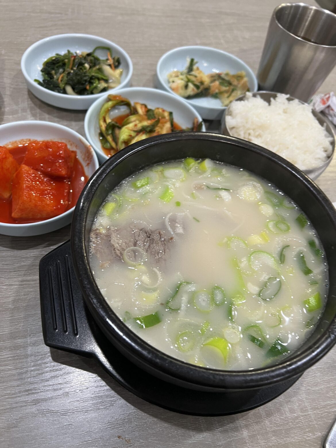 Seolleongtang from SYTK Sullungtang
