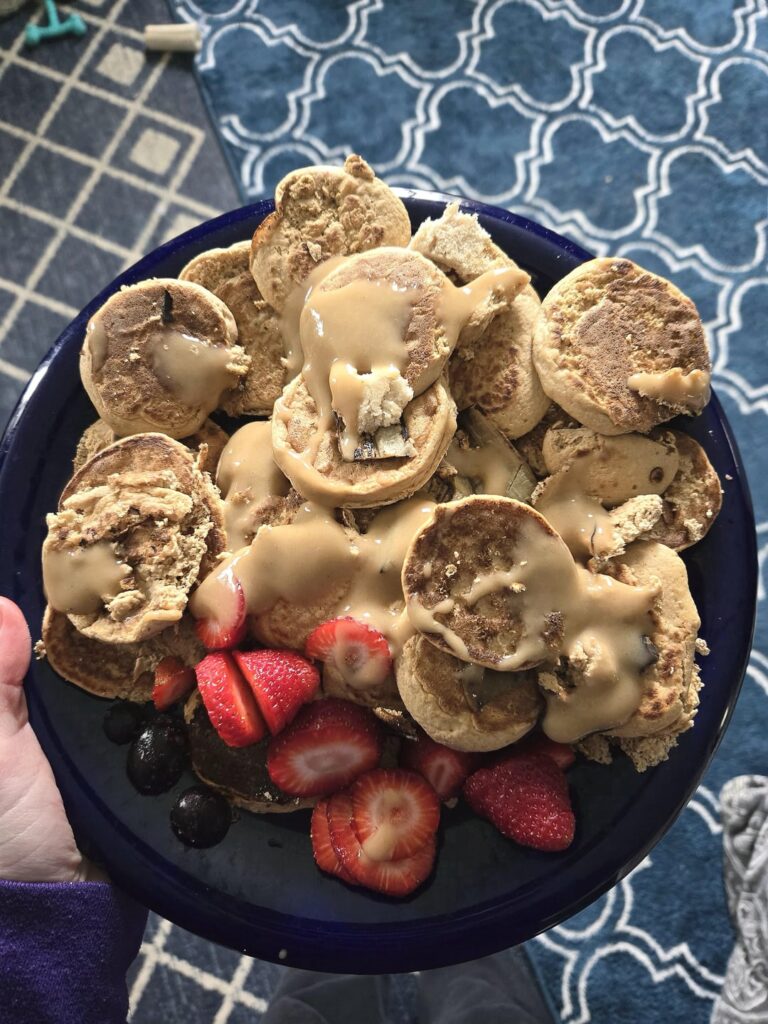 Oat fiber pancakes with walden farms peanut butter + syrup