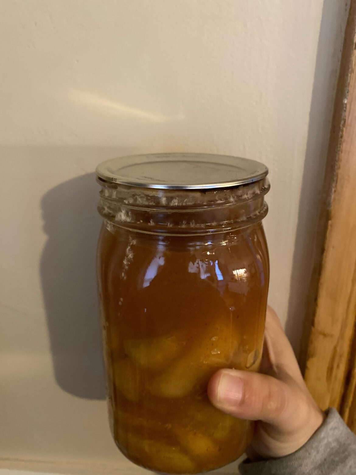 Mold on threads of jar