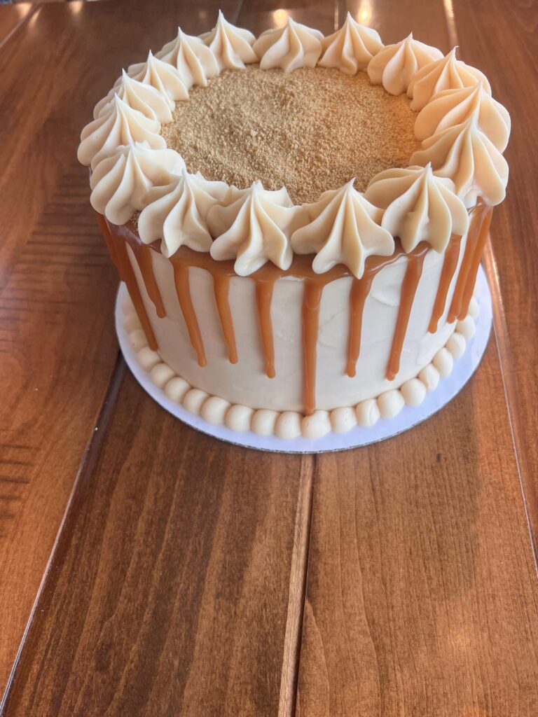 Salted caramel cake 🥰